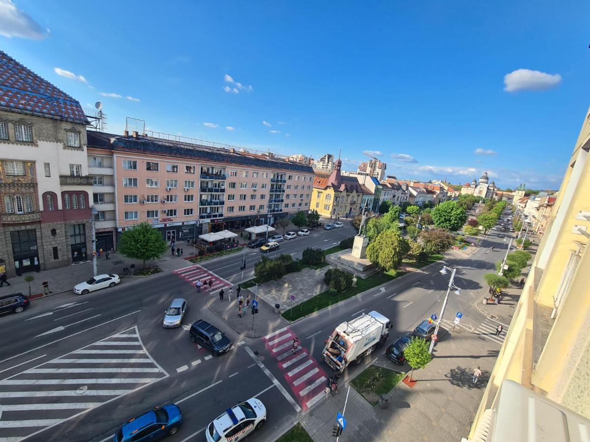 Central Apartment Targu Mures - Best View In Town Exterior photo